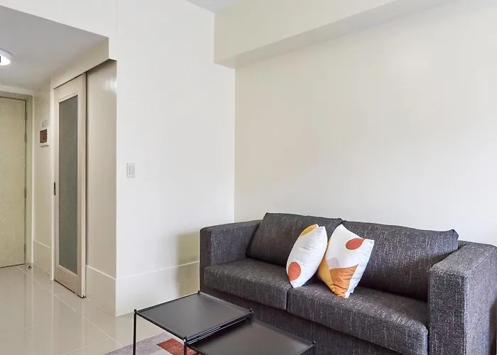 The Life - Level 42 At Makati
